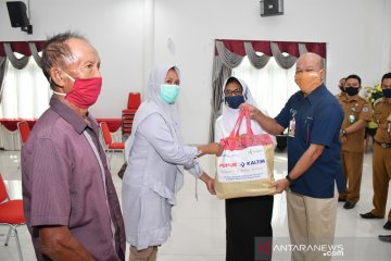 Pupuk Kaltim salurkan 5.500 paket sembako untuk masyarakat Bontang