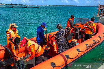 Kapal ikan rute Jateng-Maluku terbakar di perairan Wakatobi