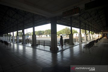 Terminal Tegal masih sepi