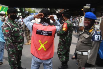 Pelanggar PSBB terbanyak di Jakarta tak pakai masker