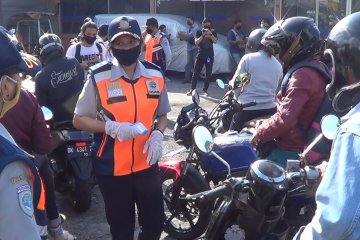 PKM hari pertama di Bali, 24 kendaraan putar balik