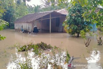 Banjir landa tiga kecamatan di Kabupaten Langkat