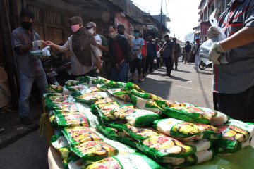 Operasi pasar gula pasir