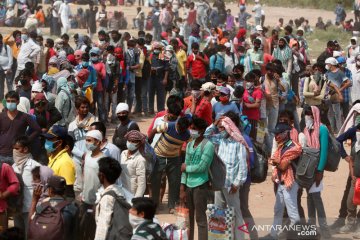 Pekerja migran di India pulang ke kampung halaman saat wabah COVID-19