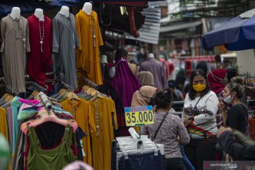 Pedagang nekat berjualan di Tanah Abang