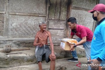 ACT dan BI Bali salurkan bantuan untuk lansia di Kabupaten Bangli