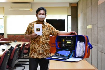 UI serahkan ventilator COVENT-20 ke RSCM