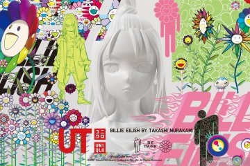 Hasil kaos kolaborasi Billie Eilish dan Takashi Murakami untuk Uniqlo