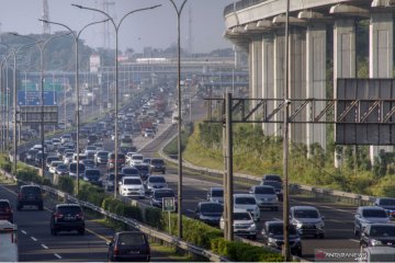 Kepadatan tol Jagorawi