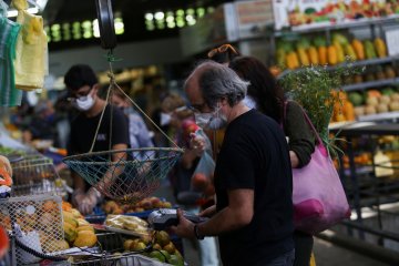 Inflasi di Venezuela meroket, guru-guru minta kenaikan gaji