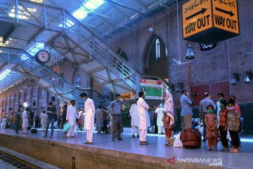 Jelang Idul Fitri Pakistan aktifkan kembali layanan kereta api