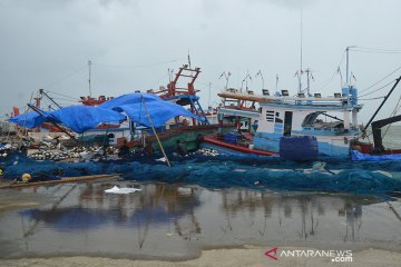 Nelayan sambut tradisi meugang