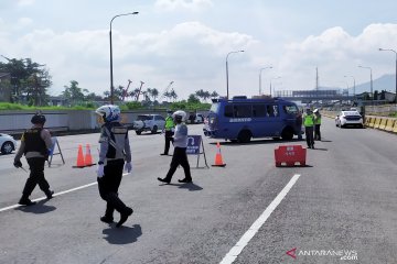 Menjelang Lebaran ada peningkatan arus kendaraan di tol Cileunyi