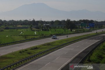 Sepinya arus kendaraan di tol Boyolali-Solo