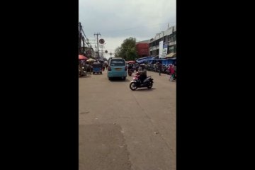 Lalulintas depan Pasar Kebayoran Lama kembali lancar