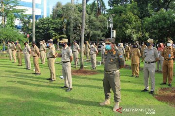 Satpol PP Jaktim bersiaga di sepanjang Jalan Matraman hingga Bekasi