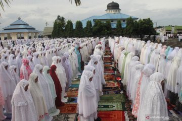 Salat Idul Fitri Tarekat Syatttariah di Nagan Raya Aceh