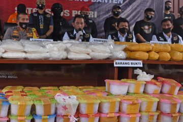 Polisi ungkap upaya penyelundupan 821 kilogram sabu