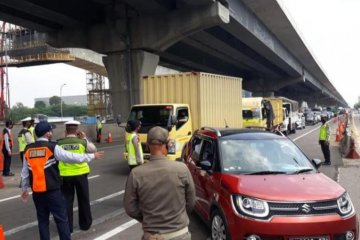 Kemarin, 8.013 kendaraan diputar balik sampai personel Bandara Soetta