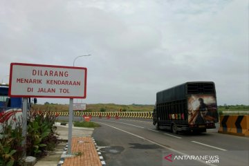 Ratusan kendaraan putar balik, gagal masuk tol Palembang-Kayuagung