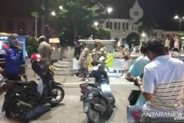 Satpol PP Jakarta Barat intensifkan patroli PSBB di Kota Tua