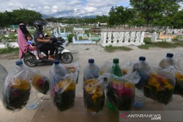 Ziarah kubur sepi