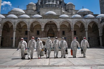 Masjid Biru di Istanbul kembali di buka