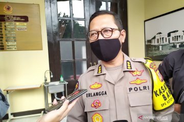 Polisi tak dilengkapi senjata saat penjagaan new normal di Jawa Barat