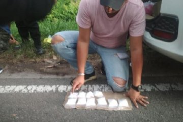 Polisi tangkap suami istri yang bawa 500 gram sabu di  Palangka Raya