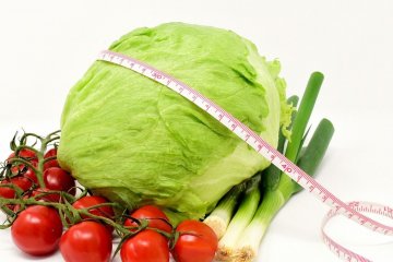 Lebih baik sayuran atau buah dulu untuk turunkan berat badan?