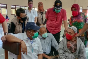 Proses penyaluran BST di Sleman-Yogyakarta dipantau Sekjen Kemensos