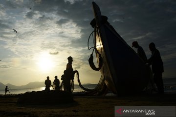 BMKG ingatkan potensi gelombang capai 5 meter di perairan Aceh