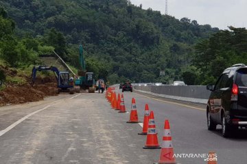 Jalur Tol Semarang-Solo yang tertimbun longsor kembali dibuka