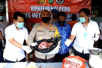 Polisi ungkap penjualan daging sapi oplosan