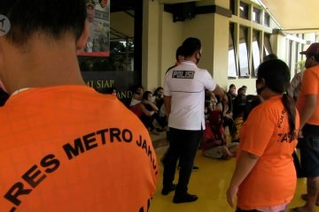 Polres Metro Jakut ungkap praktek prostitusi selama PSBB DKI