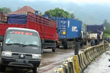 Akses Tol Cilegon Barat ditutup 4 jam akibat banjir