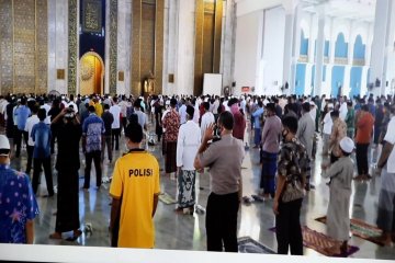 Jatim izinkan shalat Idulfitri berjemaah di masjid
