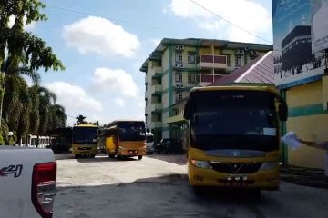 Pemprov Riau bantu pemulangan mahasiswa di Pekanbaru ke 12 Kab/ Kota