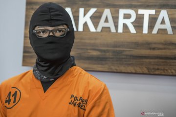 Polrestro Jaksel tangkap artis DS karena diduga terkait narkoba