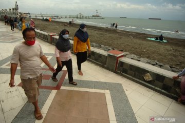 Obyek wisata pantai mulai ramai pengunjung