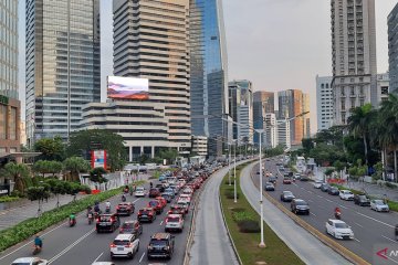 Jalan Sudirman Jakarta kembali padat