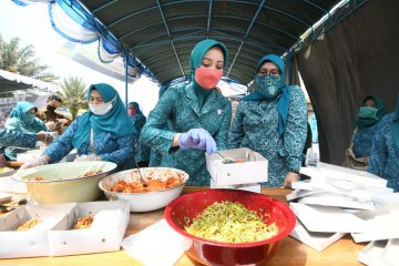 Program Gerakan Nasi Bungkus Jabar tetap berjalan walau PSBB berakhir