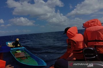 SAR temukan dua nelayan kapal tenggelam di Wakatobi, lima hilang