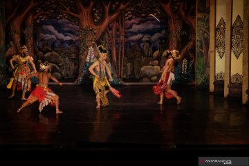 Pentas wayang orang disiarkan secara daring