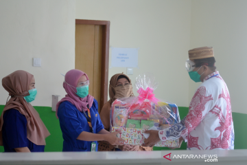 Rachmat Gobel bantu dua bayi positif COVID-19 asal Gorontalo Utara