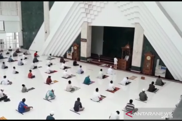 Jamaah Masjid KH Hasyim Asy'ari patuhi protokol kesehatan