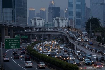 Sepekan Jakarta, perpanjangan PSBB hingga antrean pemohon SIM