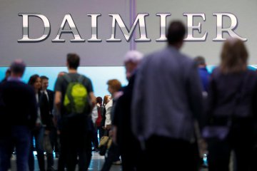 Saham Jerman berakhir melonjak, saham Daimler naik di atas 7 persen