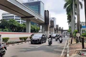 Arus lalu lintas di Jaksel meningkat di hari pertama masuk kantor