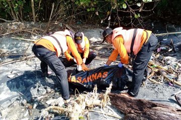 Tim SAR gabungan temukan korban tenggelam di Pantai Nusakambangan